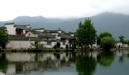 魂思梦牵--徽州古村落 - 宏村松鹤堂客栈 - 宏村人气最旺的百年徽派特色建筑客栈,是您来宏村旅游,住宿的最好地方。