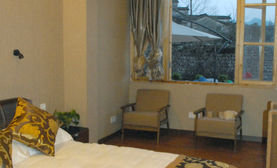 郑州宏村流年慢生活客栈 精致大床房住宿体验全解析