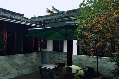 入住水墨宏村，体验千年古韵与宁静魅力