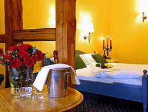 德国图林根州米尔豪森 在“狮子”酿酒厂旅馆感受古城韵味